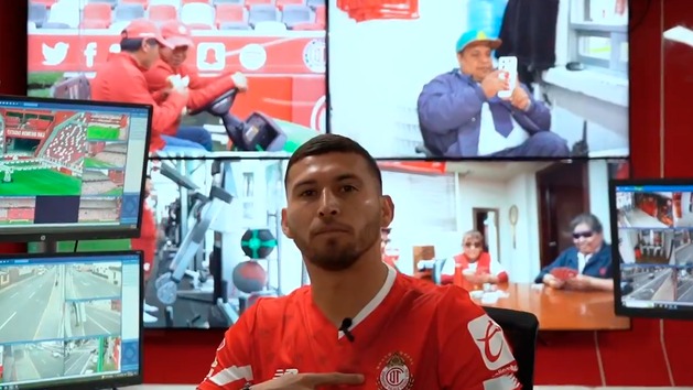 Toluca Hace Oficial El Fichaje De Juan Escobar Lleg El Patr N