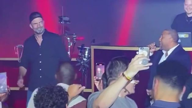 El Rap De Klopp Con John Barnes Donce Est Jurgen Que Se Quite Eminem