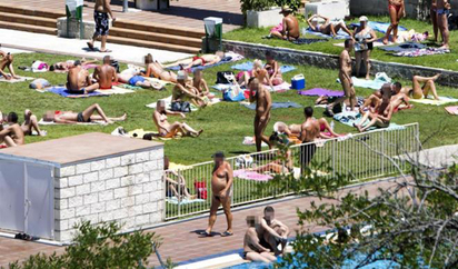 D a sin ba ador en las piscinas de Madrid