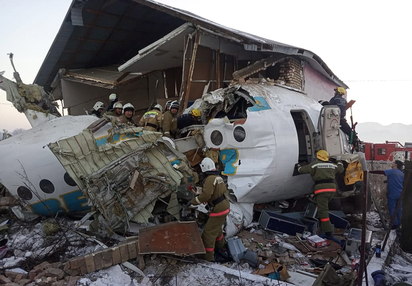 Al Menos 12 Muertos En Un Accidente De Avion De Pasajeros En