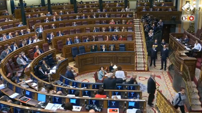 Josep Borrell acusa al diputado de ERC Jordi Salvador de haberle escupido en el Congreso y éste lo niega | España