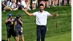 Djokovic demuestra que también es bueno al golf