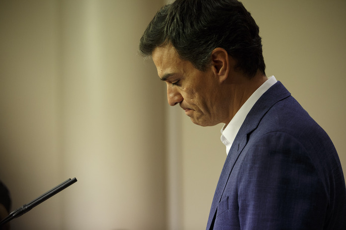 Pedro Sanchez Se Va Y Apela A Las Bases Para Volver A Liderar El Psoe Espana Home El Mundo