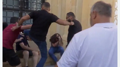 Una turba de ultraconservadores agreden a dos manifestantes pro derechos humanos en Beirut
