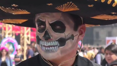 México se viste de gala para celebrar su tradicional Día de Muertos