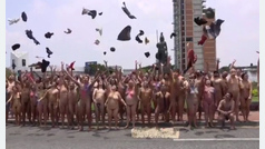 Marcha nudista en la ciudad de Guadalajara en defensa de la desnudez
