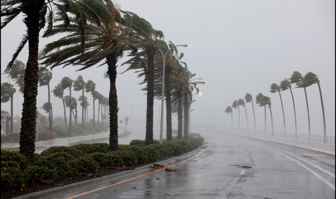El huracán Ian golpea la costa oeste de Florida y deja a dos millones de  hogares sin electricidad | Internacional
