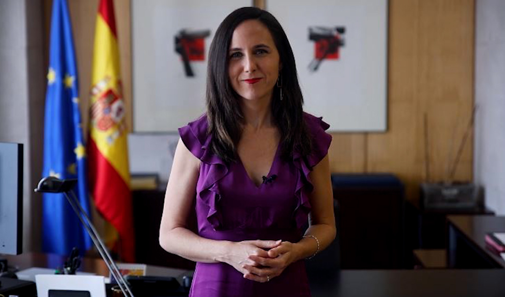 El Gobierno aprueba tres nuevos permisos para cuidar a hijos y