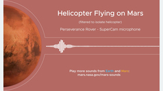 Helicóptero volando en Marte