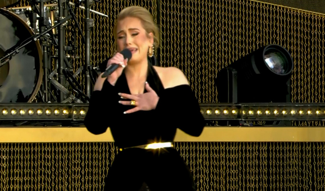 Adele, the resounding triumph in Hyde Park of the "modern Barbra Streisand"