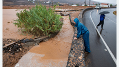 Continúa la alerta máxima en Canarias por el ciclón Hermine hasta las 12.00 horas este lunes