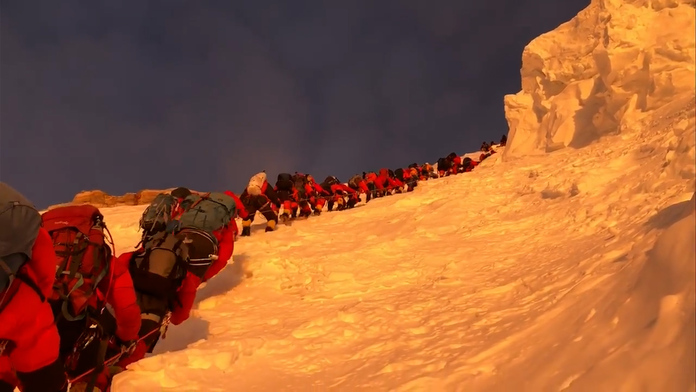 Atasco en el K2 con más de un centenar de personas en su cumbre en un solo  día | Deportes