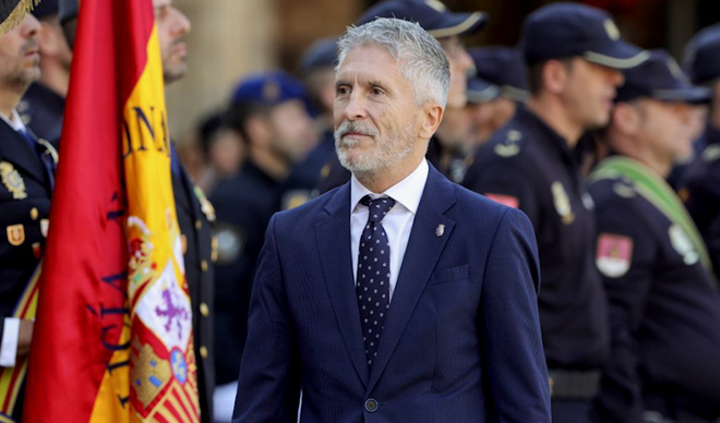 Abucheos a Marlaska en la celebración del Día de la Policía en Salamanca |  España