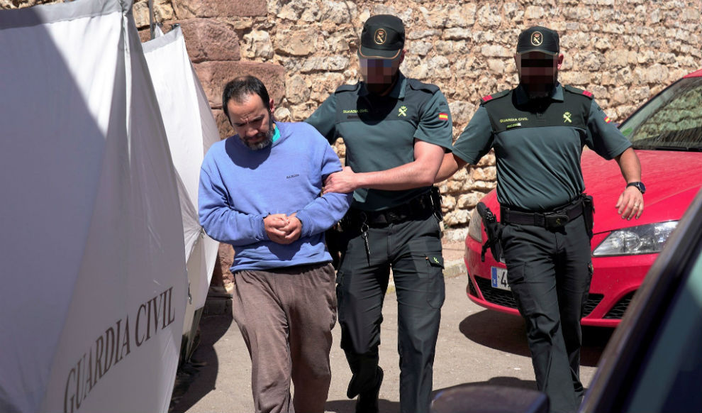 Teruel Los Hijos De La Mujer Hallada Muerta En Un Armario Decian A Sus Vecinos Que La Habian Metido En Una Residencia Espana
