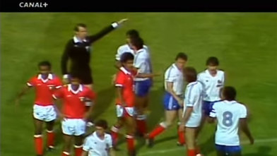 Mundial 2018 Rusia Los Momentos Mas Surrealistas De Los Mundiales La Barrera De Zaire Un Insecto Gigantesco El Jeque Que Anulo Un Gol Marca Com