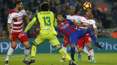 Rafinha Va Ganando El Pique Goleador Con Thiago Marca Com