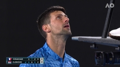 Djokovic estalla en el Australian Open por un aficionado: "Está borracho, ha venido a provocarme"