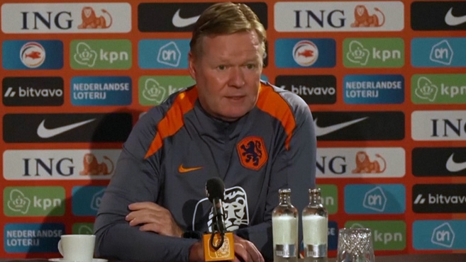 Koeman 'raja' de Bergwijn tras su marcha a Arabia: "En el Ajax también pagan bien"