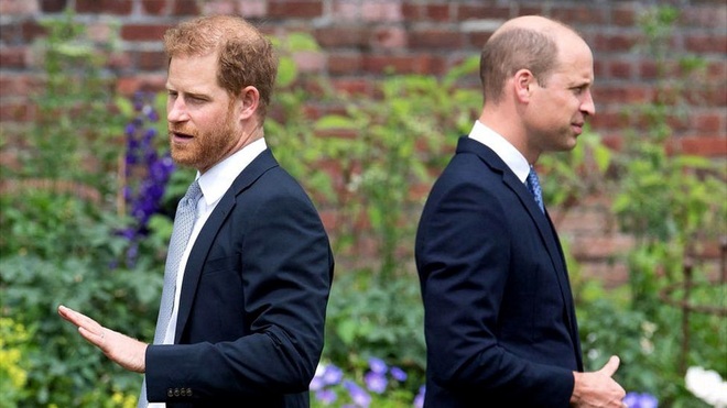 El príncipe Harry afirma que no fue el padrino del príncipe William en la boda de Kate Middleton