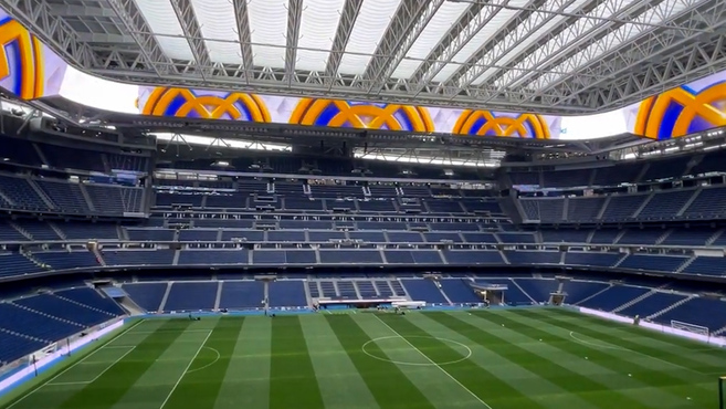 El videomarcador 360º del Santiago Bernabéu encendido... ¡al 100%!