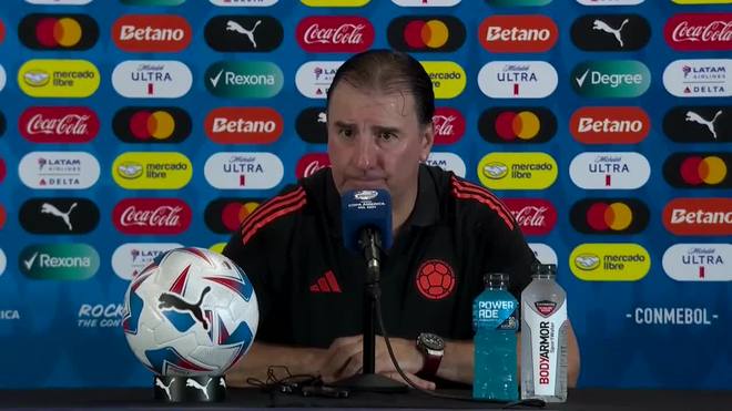 Néstor Lorenzo: "De los dos finalistas uno está marcando una época y otro recién empezando" EFE