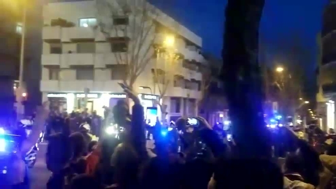 PSG team bus given typical Camp Nou welcome  MARCA in English