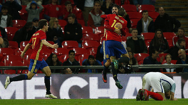 Inglaterra vs España: España llega a tiempo a Wembley