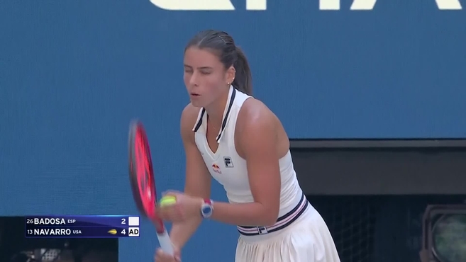 Paula Badosa se derrumba