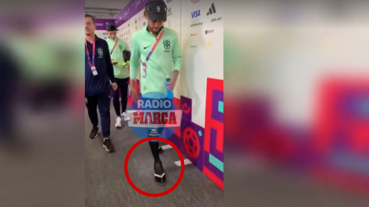 Watch Neymar limp out of stadium after suffering ankle injury as Brazil  boss insists he WILL play on at World Cup 2022