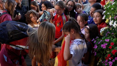 Baño de masas, fotos y autógrafos en la llegada de las campeonas del mundo a Córdoba