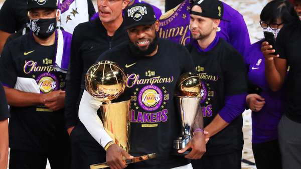 Finales NBA 2020: Las zapatillas que LeBron James utilizó cuando fue  campeón y levantó el Trofeo Larry O'Brien