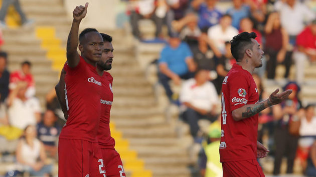 Doblete de Luis Quiñones le da el liderato al Toluca ante Lobos BUAP -  MarcaTV