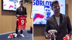 El invitado ms peculiar en presentacin de Sorloth con el Atltico de Madrid