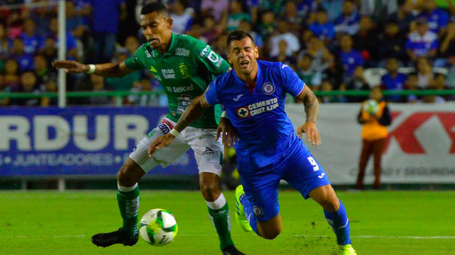 León vs Cruz Azul: Cruz Azul empata con León y complica su ...