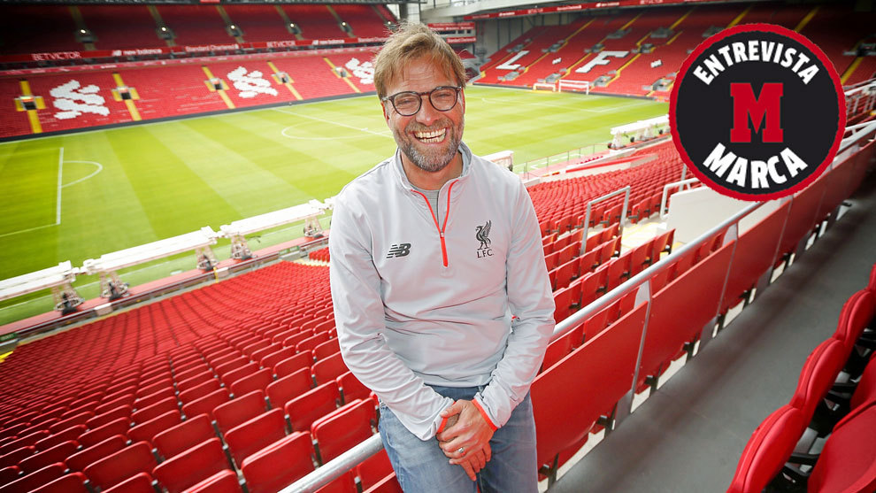 A primeira entrevista de Klopp como técnico do Liverpool é tão divertida  quanto esperávamos