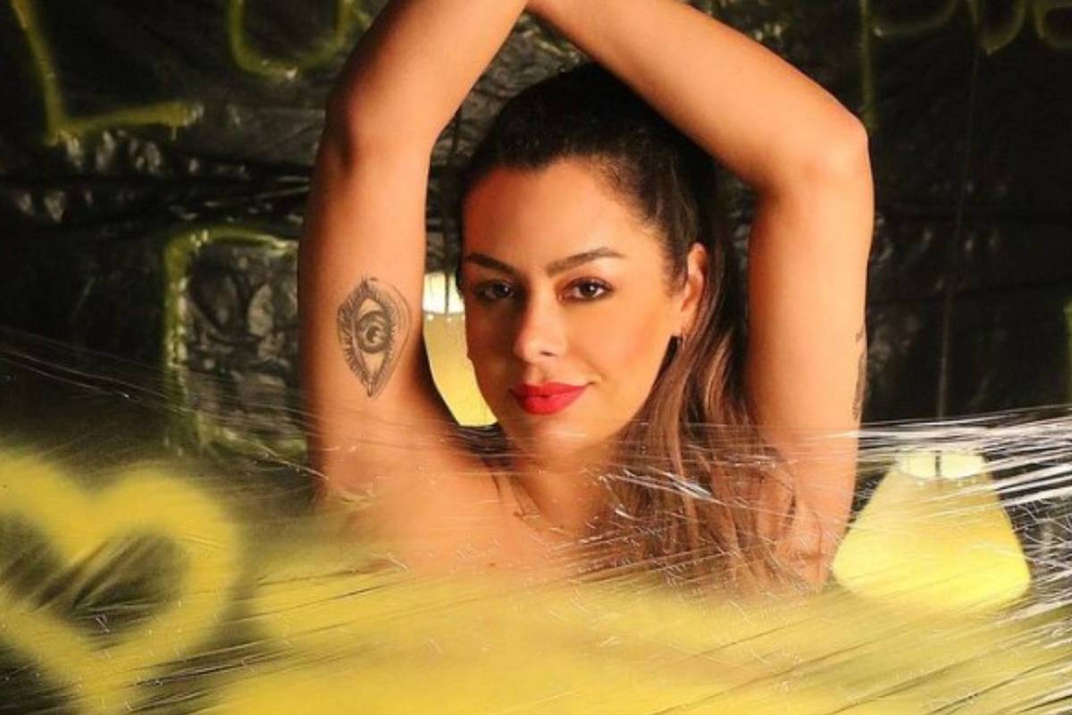 Larissa Riquelme deslumbra en nuevo video