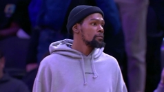 Los hinchas de los Suns dan la bienvenida a Durant