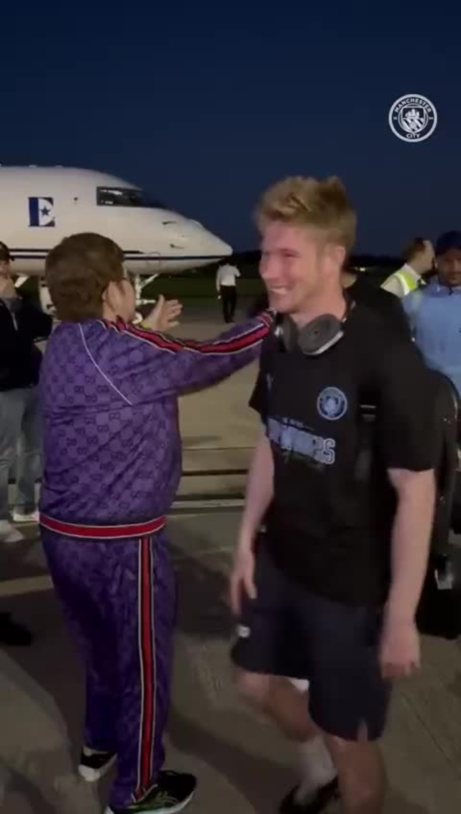 Sir Elton John y la felicitación al Manchester City