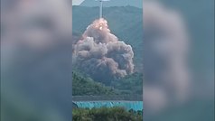 Un cohete chino pierde el control y se estrella al poco de despegar durante un ensayo
