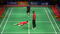 Tragedia mortal en badminton: convulsiona en pleno partido y muere en el hospital