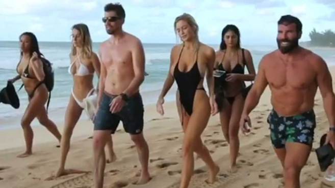 Las fiestas 'hot' de Dan Bilzerian con las Ignite Models: Surf y ...