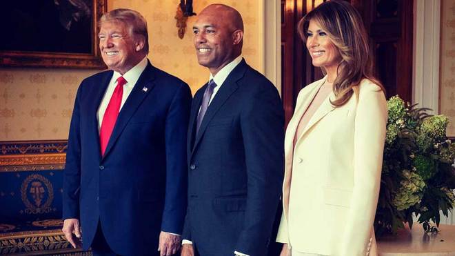Rivera recibe máxima condecoración de EEUU de manos de Trump