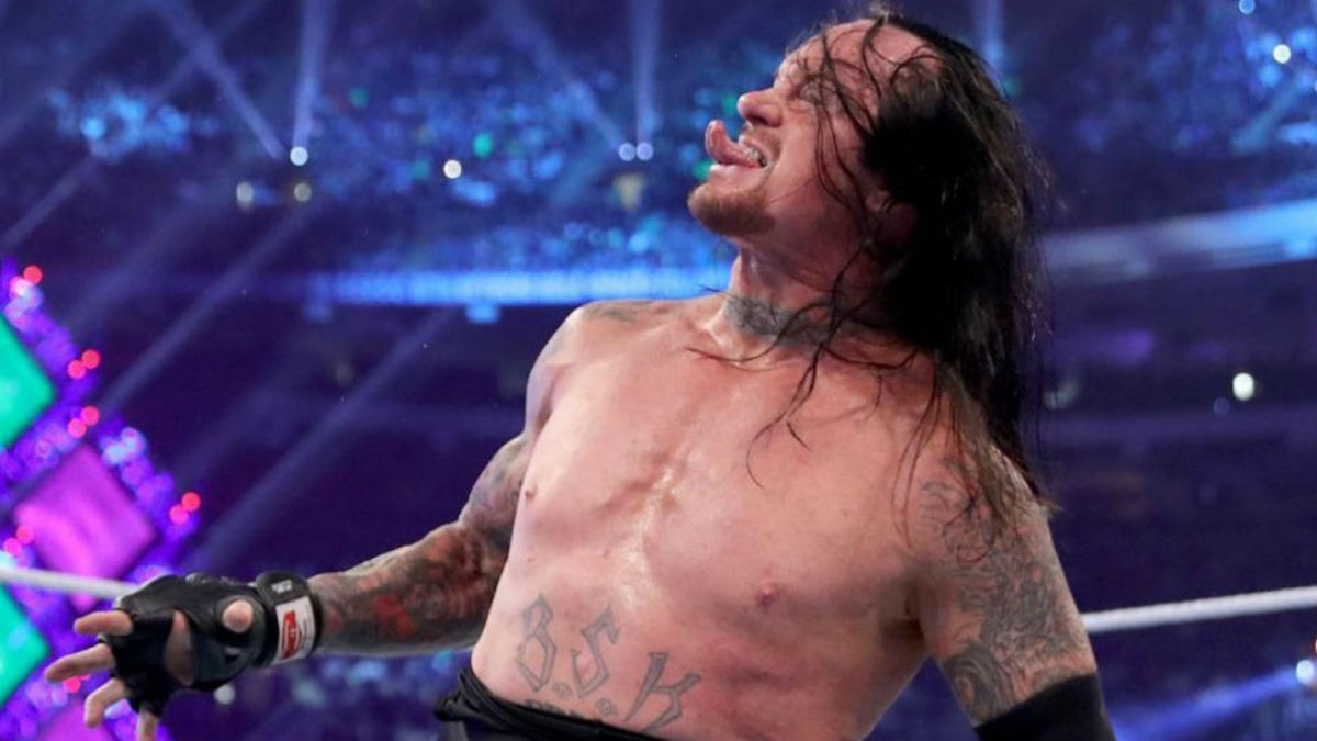 triple h vs enterrador wrestlemania 17