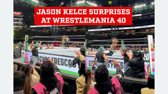 Jason Kelce hace una aparicin sorpresa en WrestleMania 40