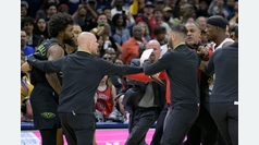 Pelicans y Heat se pelean en cancha... con cuatro jugadores expulsados