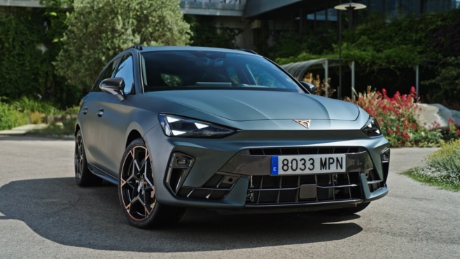 El nuevo Cupra León VZ es todavía más eficaz y deportivo