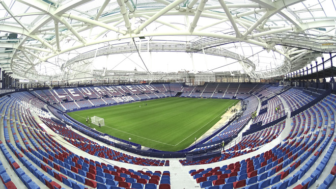 Levante: El Levante convierte el Ciutat de València en 'la casa de tus ...
