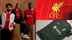 Liverpool presenta su nuevo uniforme con sus futbolistas posa do como modelos profesionales