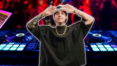 Natanael cambia los corridos tumbados y se hace viral en TikTok por su faceta como DJ