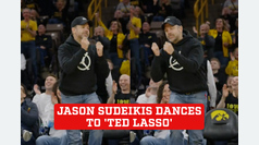 Jason Sudeikis dances to 'Ted Lasso' at Iowa-Bowling women's basketball game